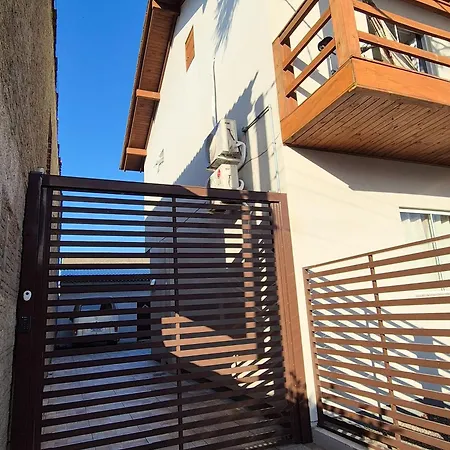 Casa No Segundo Andar Na Praia Da Cal Com Ar E Sacada Torres Exterior photo