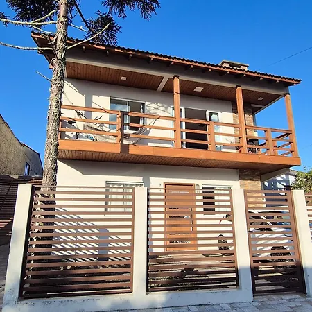 Casa No Segundo Andar Na Praia Da Cal Com Ar E Sacada Torres Exterior photo