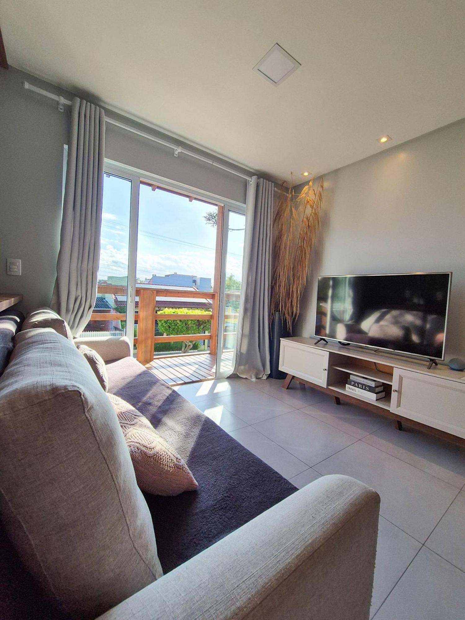 Casa No Segundo Andar Na Da Cal Com Ar E Sacada Holiday home
